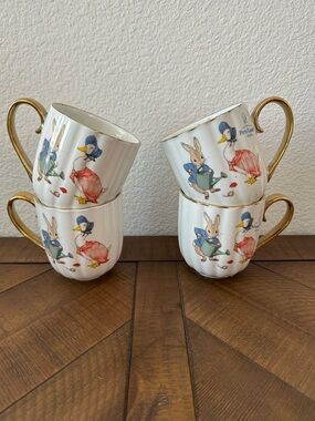 Beatrix Pottery Peter Rabbit 4 mugs NEW